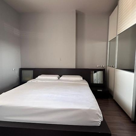 Cozynest Apartments Тирана Экстерьер фото